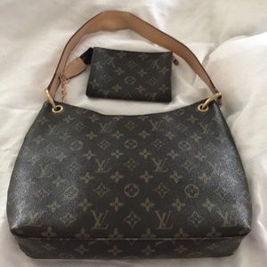 Women’s Leather Shoulder Bag